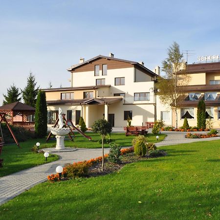 Hotel Czardasz Luzino Exterior photo