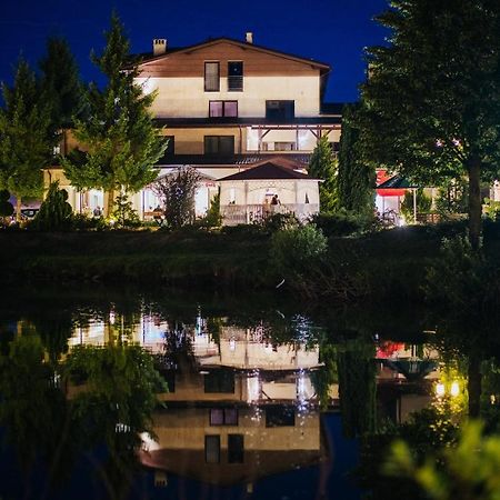 Hotel Czardasz Luzino Exterior photo